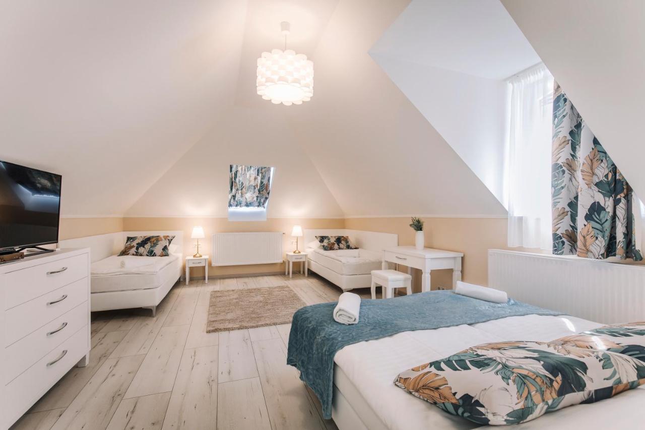 Soho Apartmanhaz Győr Buitenkant foto