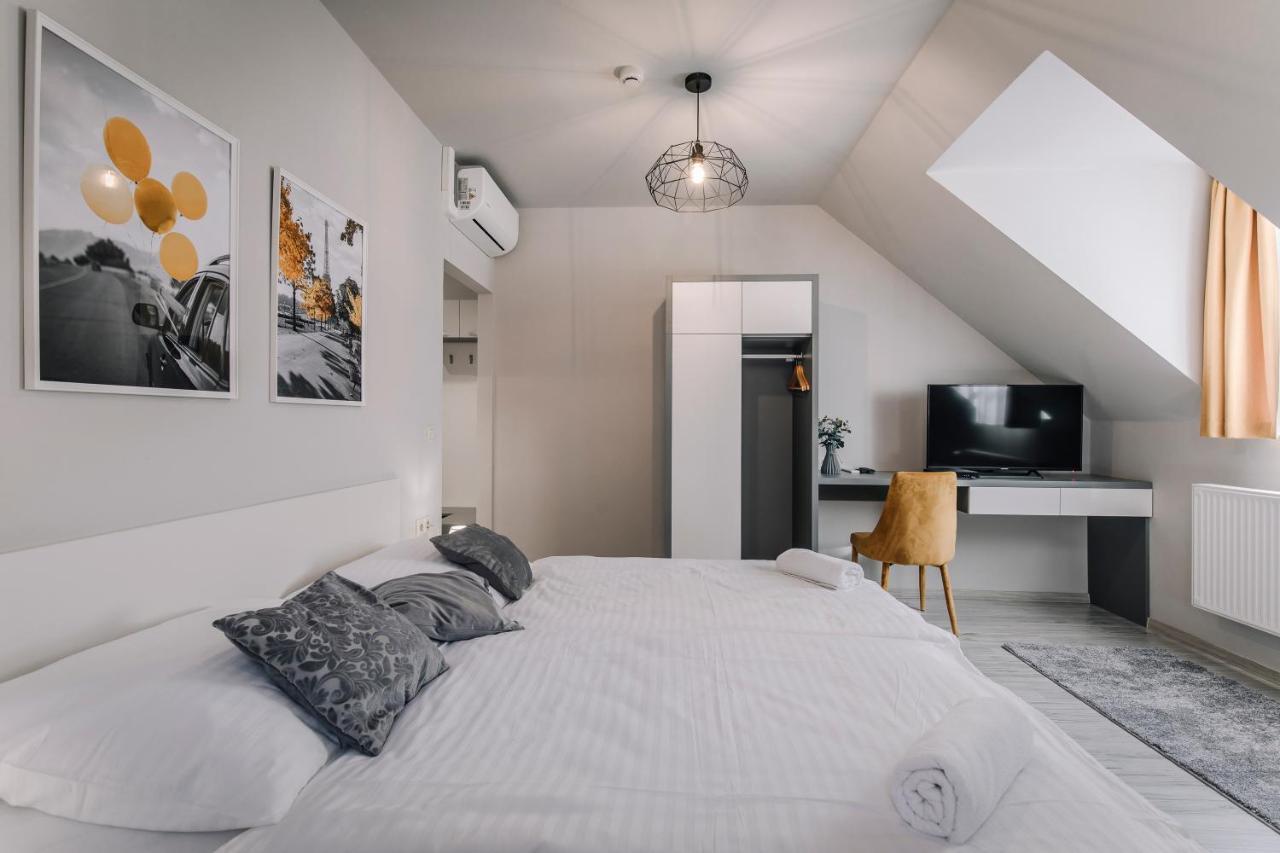 Soho Apartmanhaz Győr Buitenkant foto