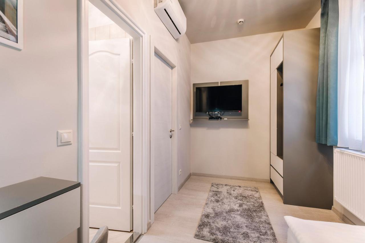 Soho Apartmanhaz Győr Buitenkant foto