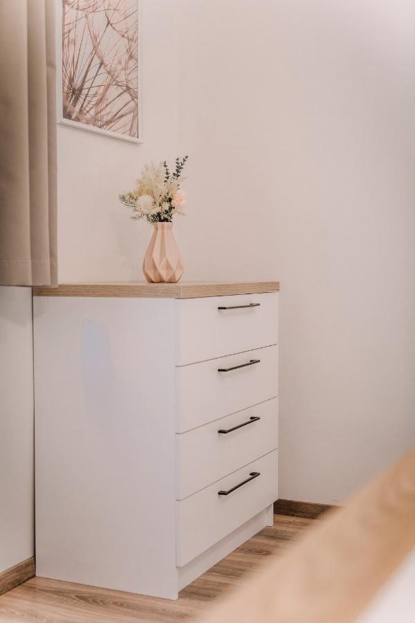 Soho Apartmanhaz Győr Buitenkant foto