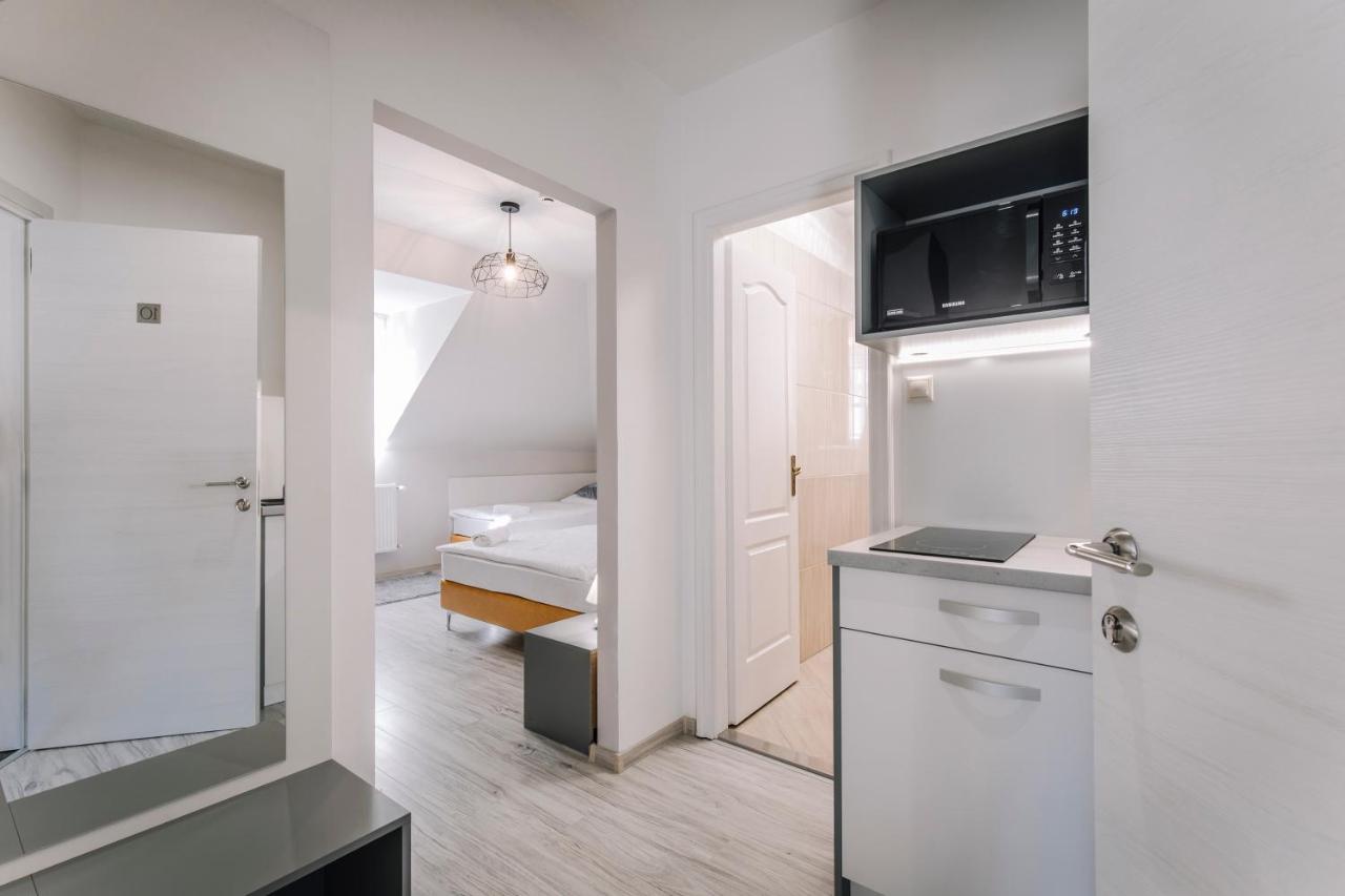 Soho Apartmanhaz Győr Buitenkant foto