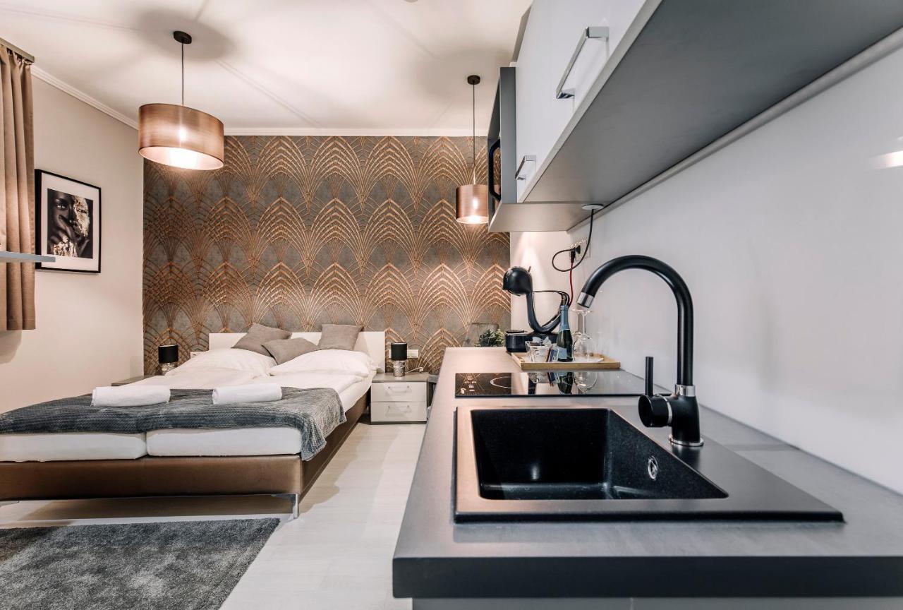 Soho Apartmanhaz Győr Buitenkant foto