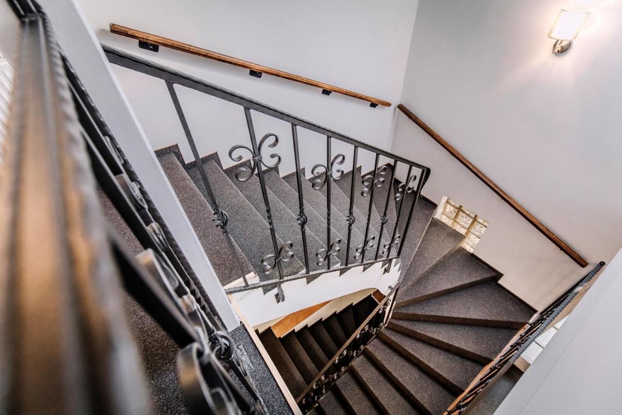 Soho Apartmanhaz Győr Buitenkant foto