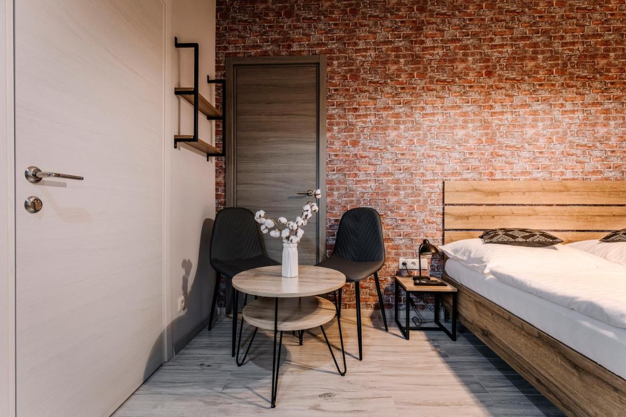 Soho Apartmanhaz Győr Buitenkant foto